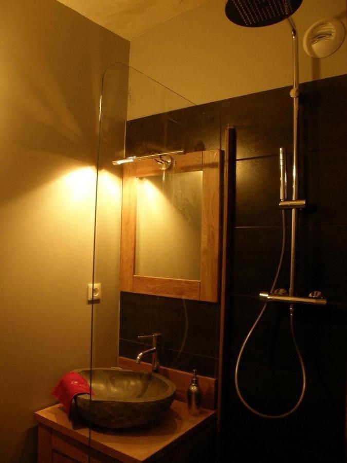 Le Grandcoeur Apartment เลอบูร์-เดอัวซ็อง ภายนอก รูปภาพ